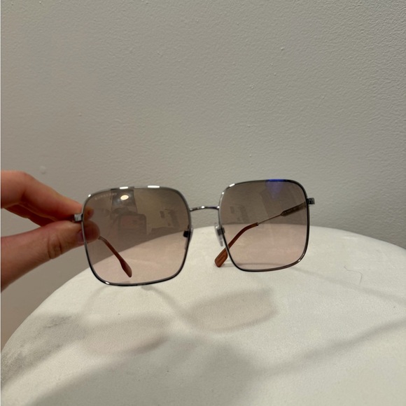 Burberry Silver Sunglasses - Picture 4 of 7